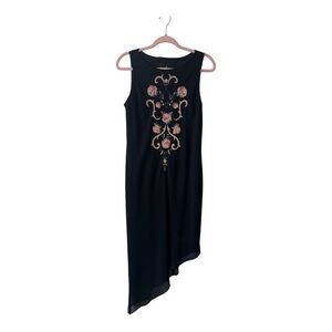 Elegant Black Sleeveless Dress with Floral Embroidery